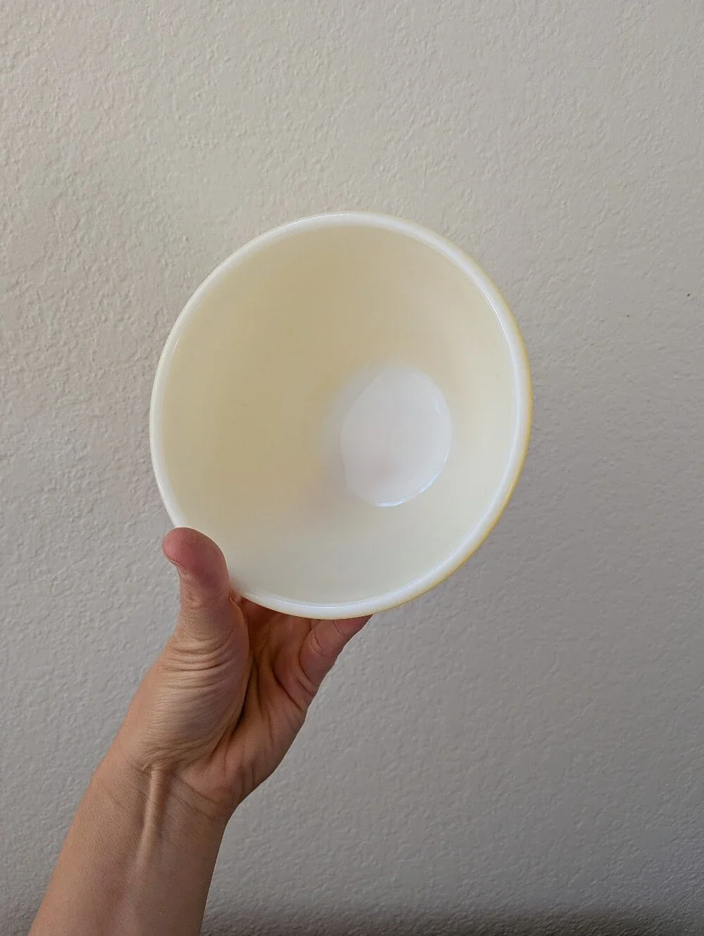Vintage Pyrex Yellow Bowl 401  1 1/2 pt Small Nesting Bowl Excellent Condition